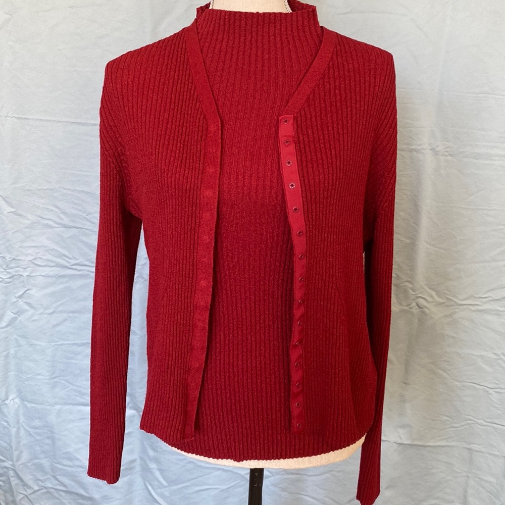 2 pc sweater set St John’s Bay I cut size tag off kept sticking up but size Med
